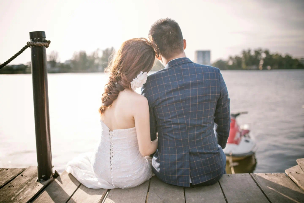 妳愈神秘,Sugar Daddy 愈上癮:掌握「可預期的不確定感」吸引術